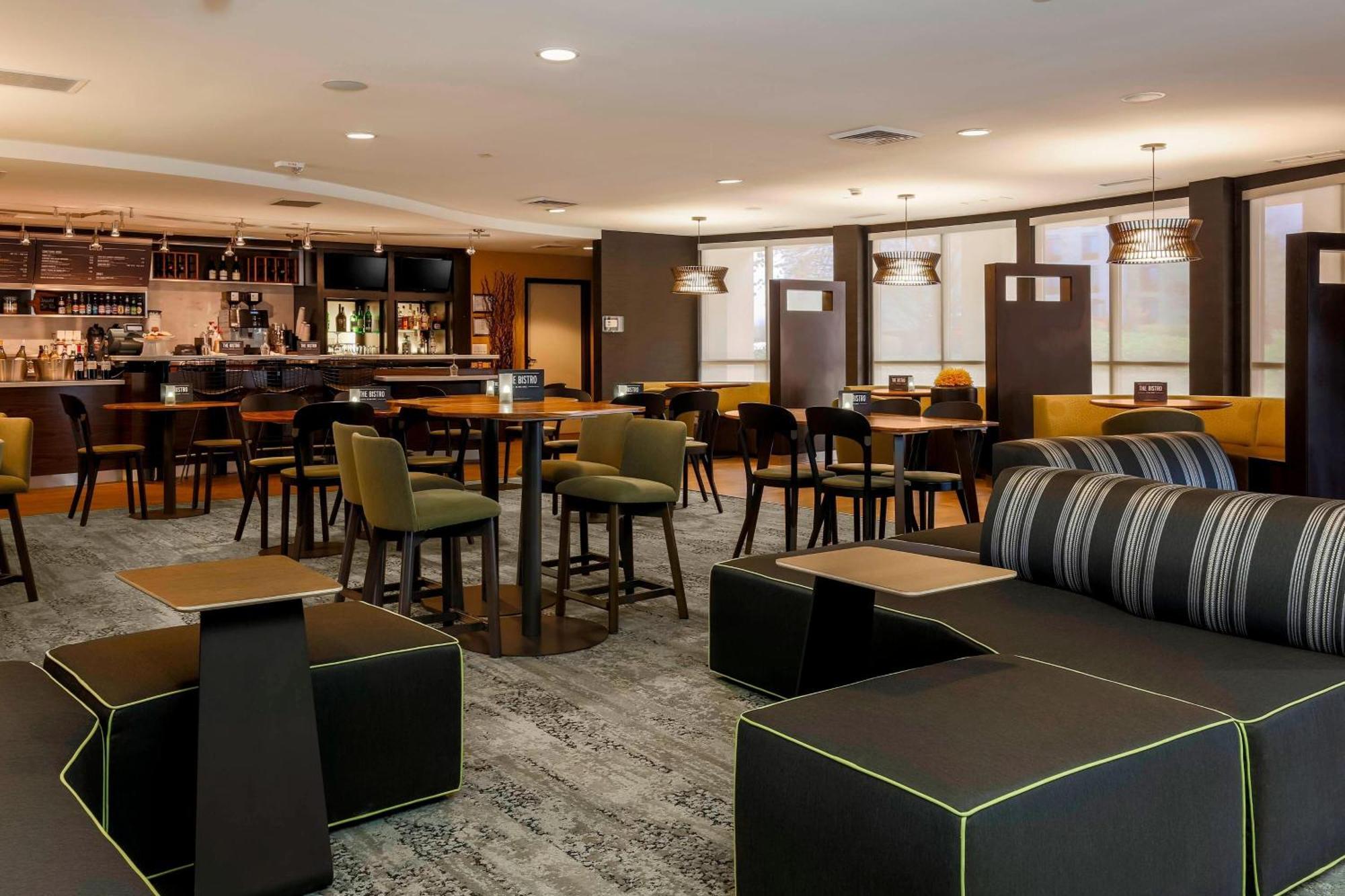 Courtyard By Marriott Potomac Mills Woodbridge Otel Dış mekan fotoğraf