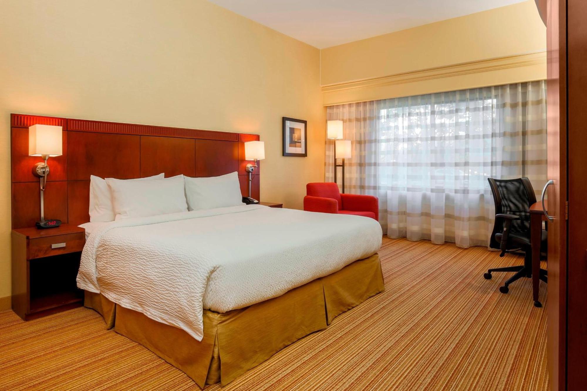 Courtyard By Marriott Potomac Mills Woodbridge Otel Dış mekan fotoğraf
