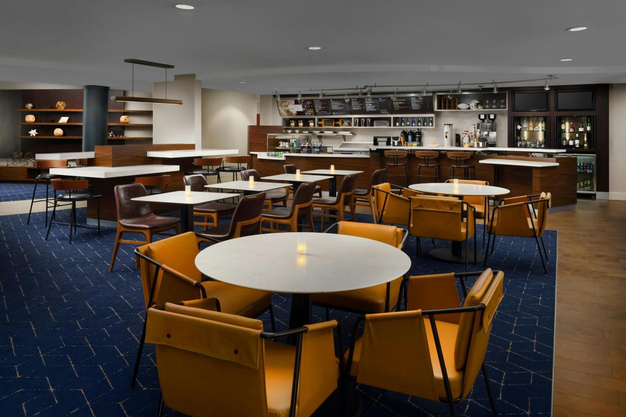 Courtyard By Marriott Potomac Mills Woodbridge Otel Dış mekan fotoğraf